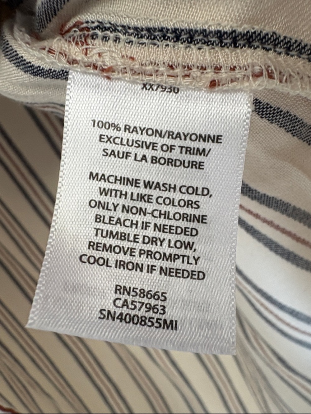 Women’sStriped Button-Up Shirt in Cream, Navy & Burgundy fits sm-med p2p 22” - Picture 5 of 6